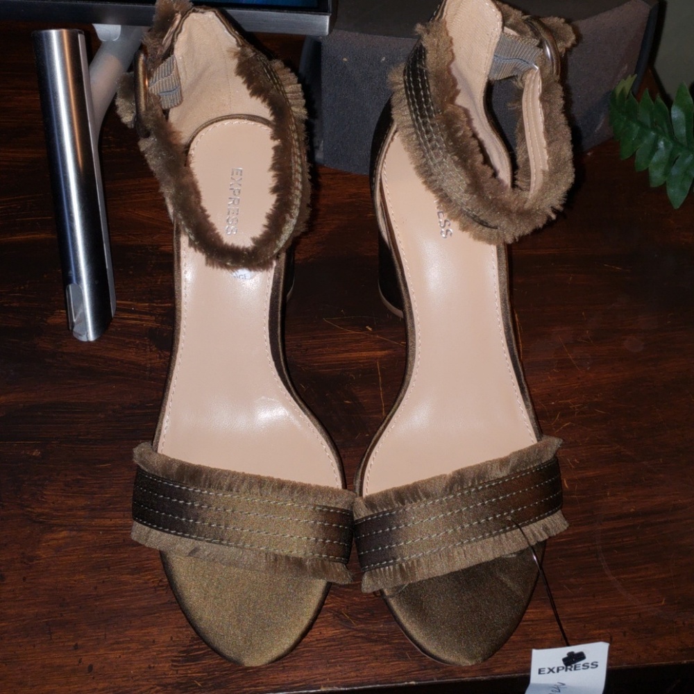 Express Shoes